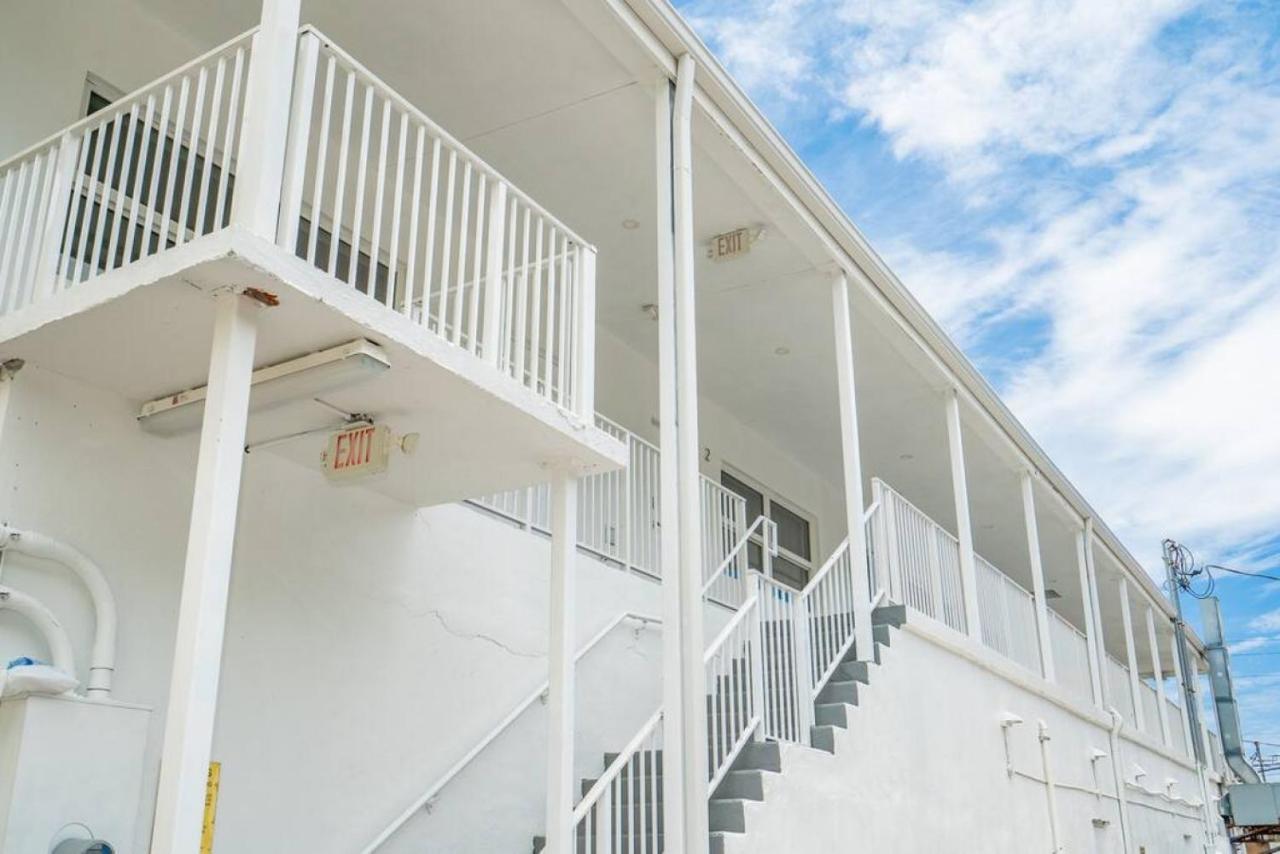 The Purple Pelican Beachfront With Ocean Balcony Unit 3 Fort Lauderdale Esterno foto