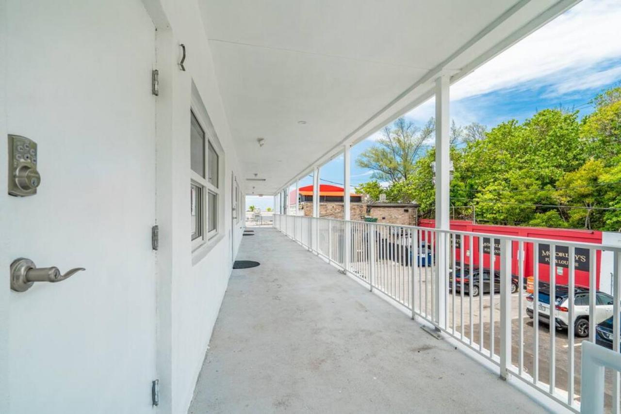 The Purple Pelican Beachfront With Ocean Balcony Unit 3 Fort Lauderdale Esterno foto